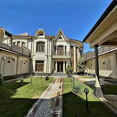 Armenia Holding Apartment Pau
